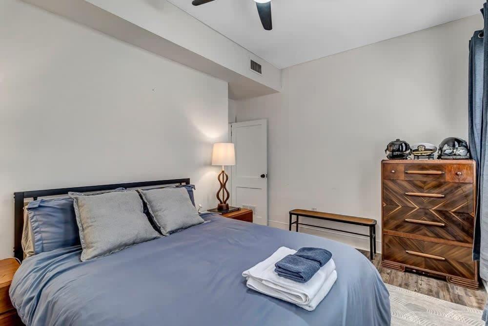 Contemporary Apartment - 5 Min To Tiaa Bank Field! Jacksonville Buitenkant foto